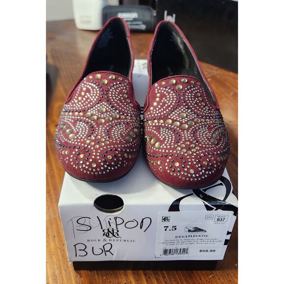 Rock and Republic Loafers Size 7.5 M Burgundy Studded Beaded Slip On Vegan Shoes - Picture 1 of 12